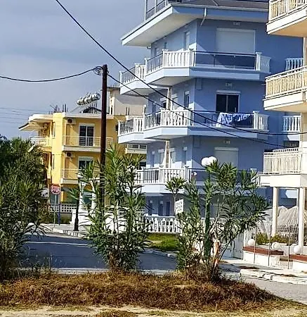D&b 3 Lägenhet Paralía